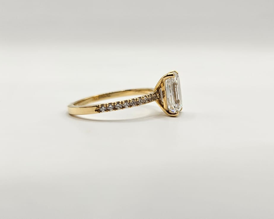 Bague de fiançailles diamant de synthèse de très belles qualité et or 18K